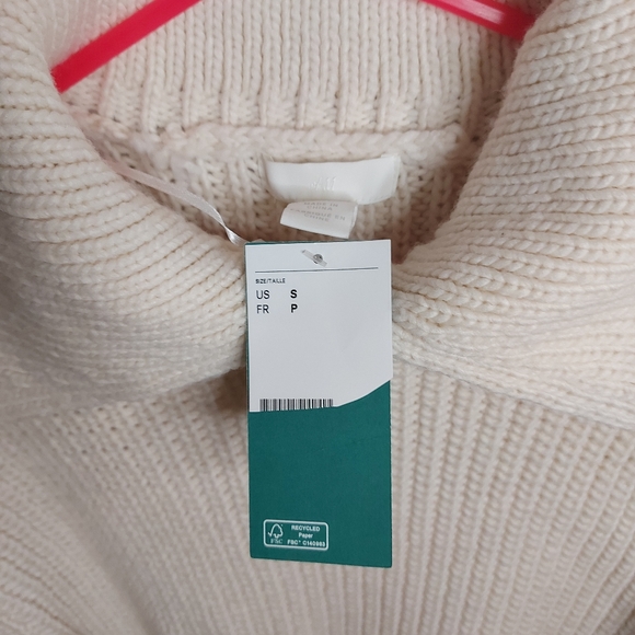 NWT H&M Ivory Cozy Chunky Knit Sweater - Picture 5 of 10